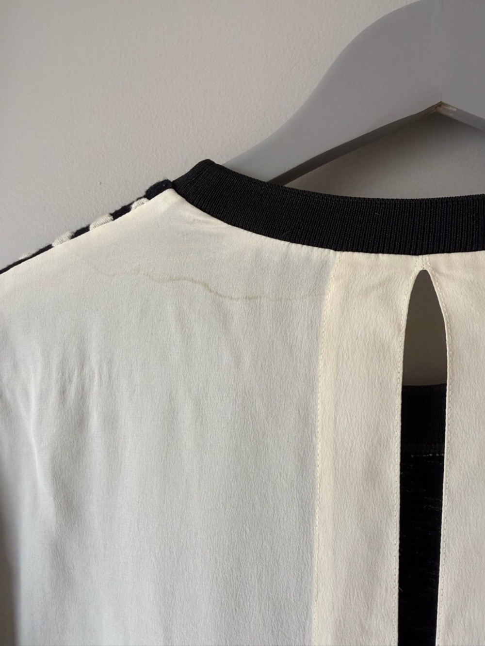 Sandro Paris Women’s Blouse - Picture 5 of 6
